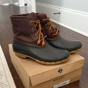 Sperry Women’s Two-Tone Leather Duck Boots